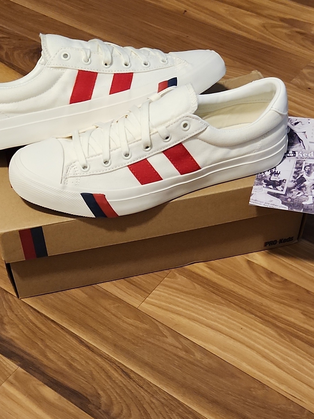 10.5 Mens New in Box Pro-Keds Royal Plus Canvas white and red shoes